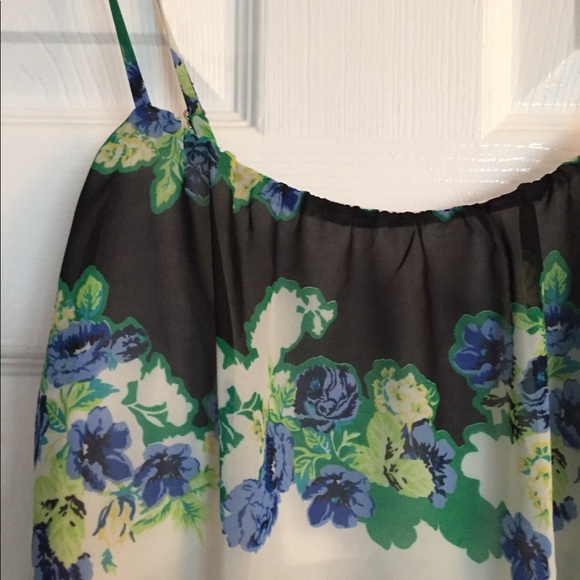 Floral Summer Top - Picture 2 of 3